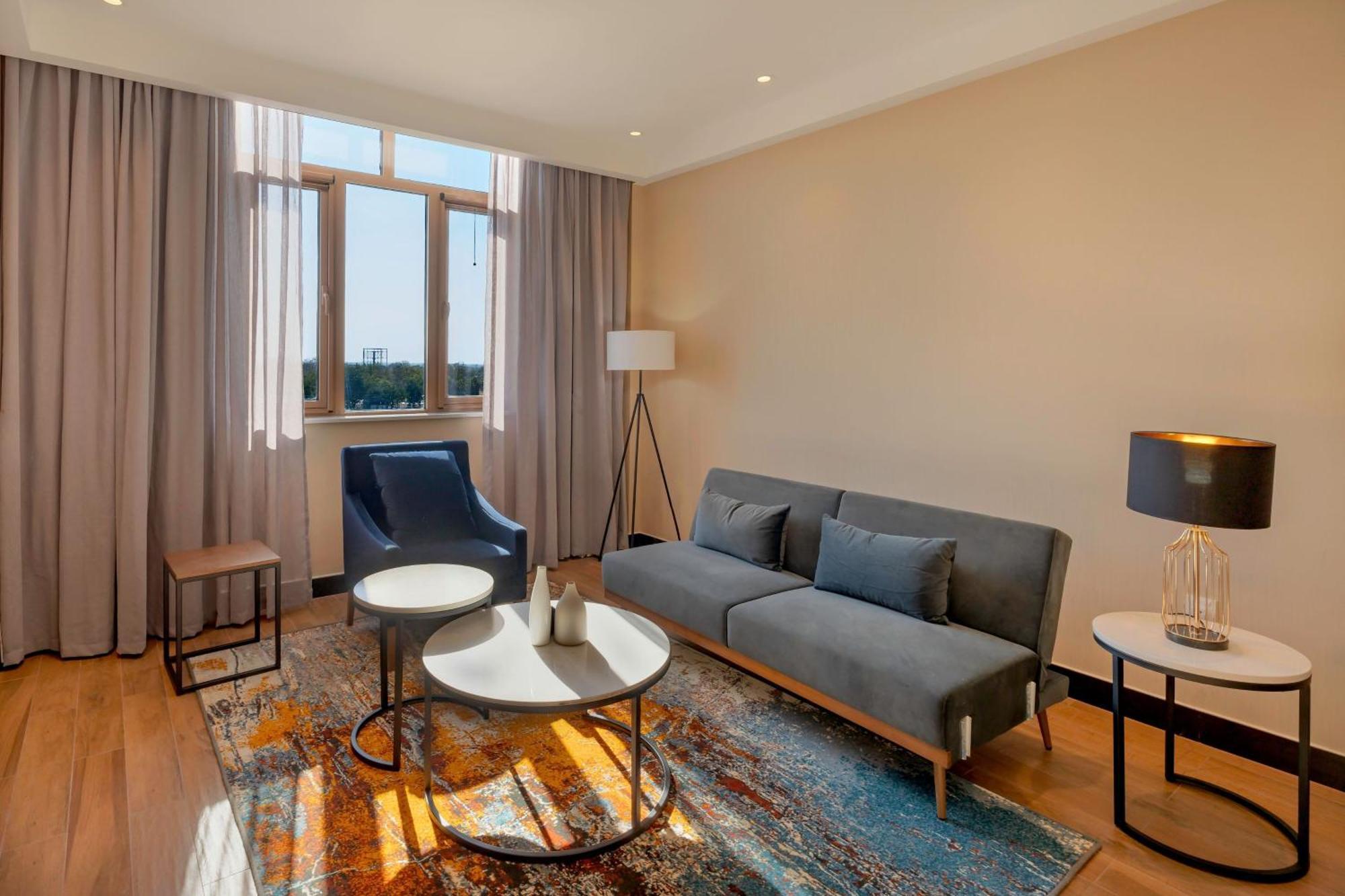 Protea Hotel By Marriott Lusaka International Airport Екстер'єр фото