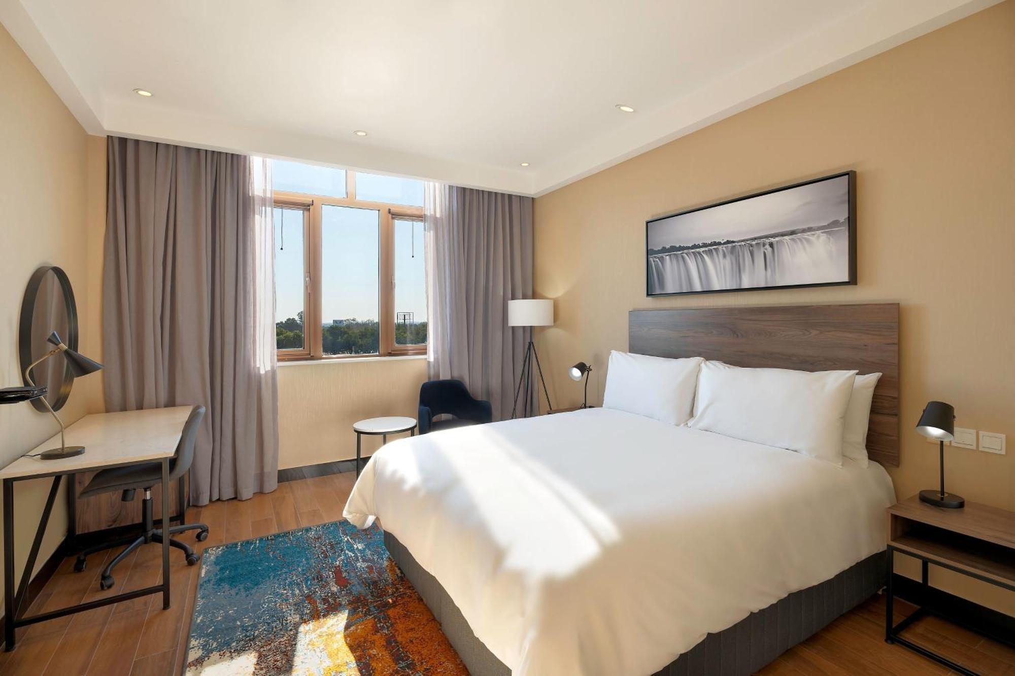 Protea Hotel By Marriott Lusaka International Airport Екстер'єр фото
