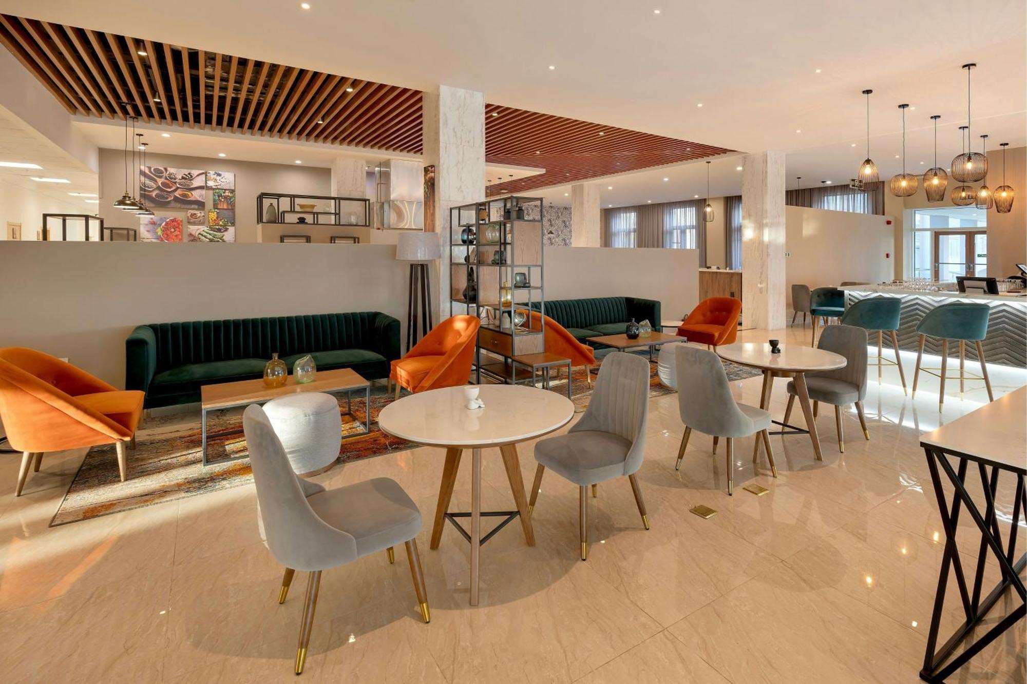 Protea Hotel By Marriott Lusaka International Airport Екстер'єр фото